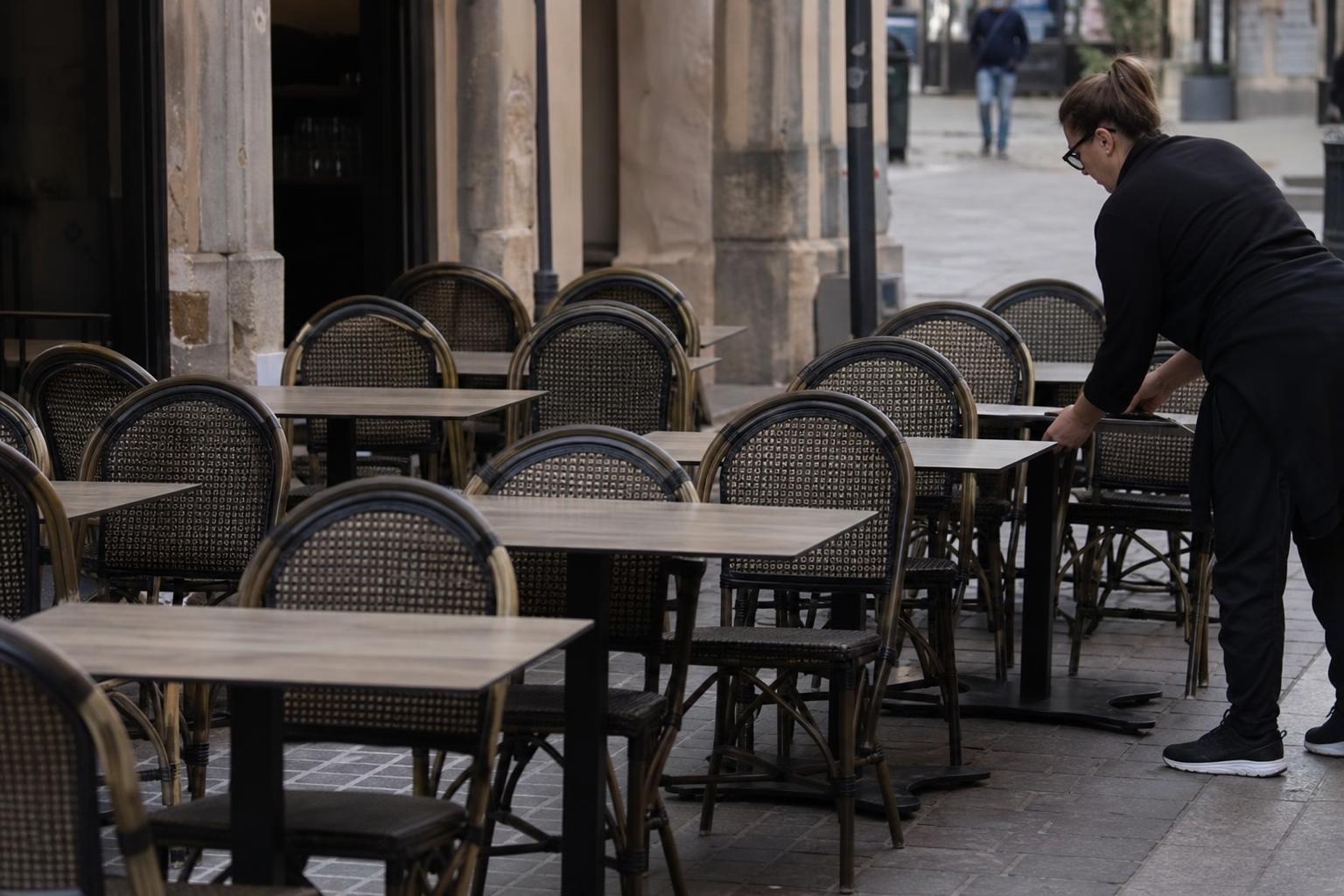 Food Safety Concerns, AI Risks, and Cultural Reflections Mark Today's Headlines